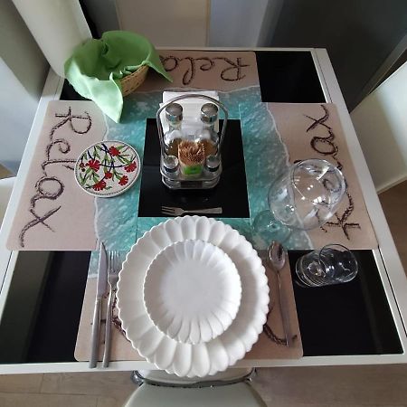 Mia'S Sea View Apartment Golem  Esterno foto