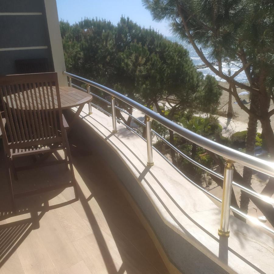 Mia'S Sea View Apartment Golem  Esterno foto