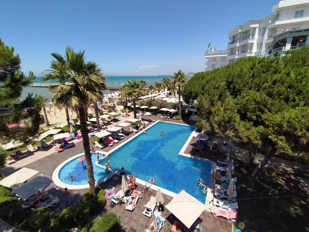 Mia'S Sea View Apartment Golem  Esterno foto