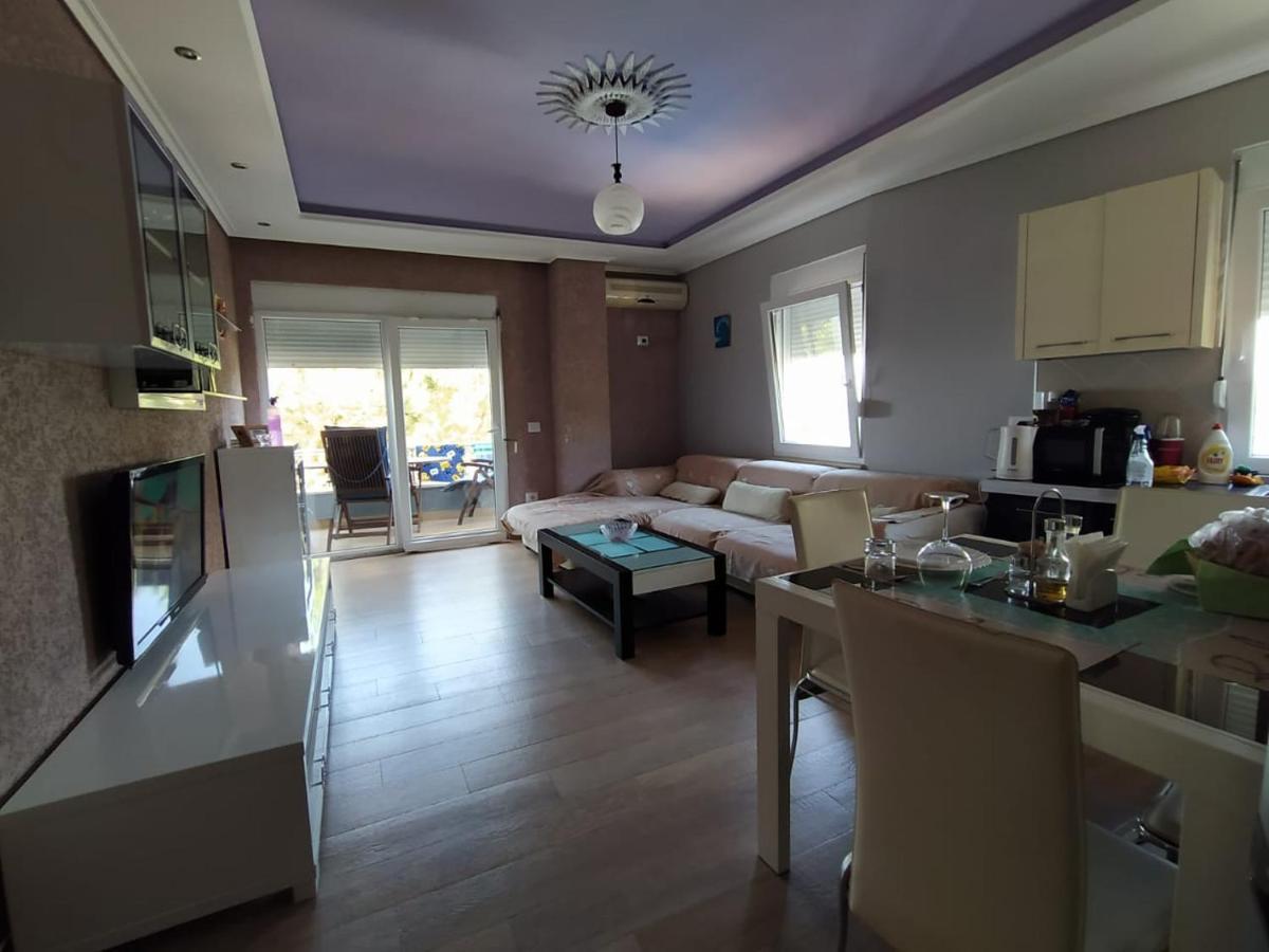 Mia'S Sea View Apartment Golem  Esterno foto