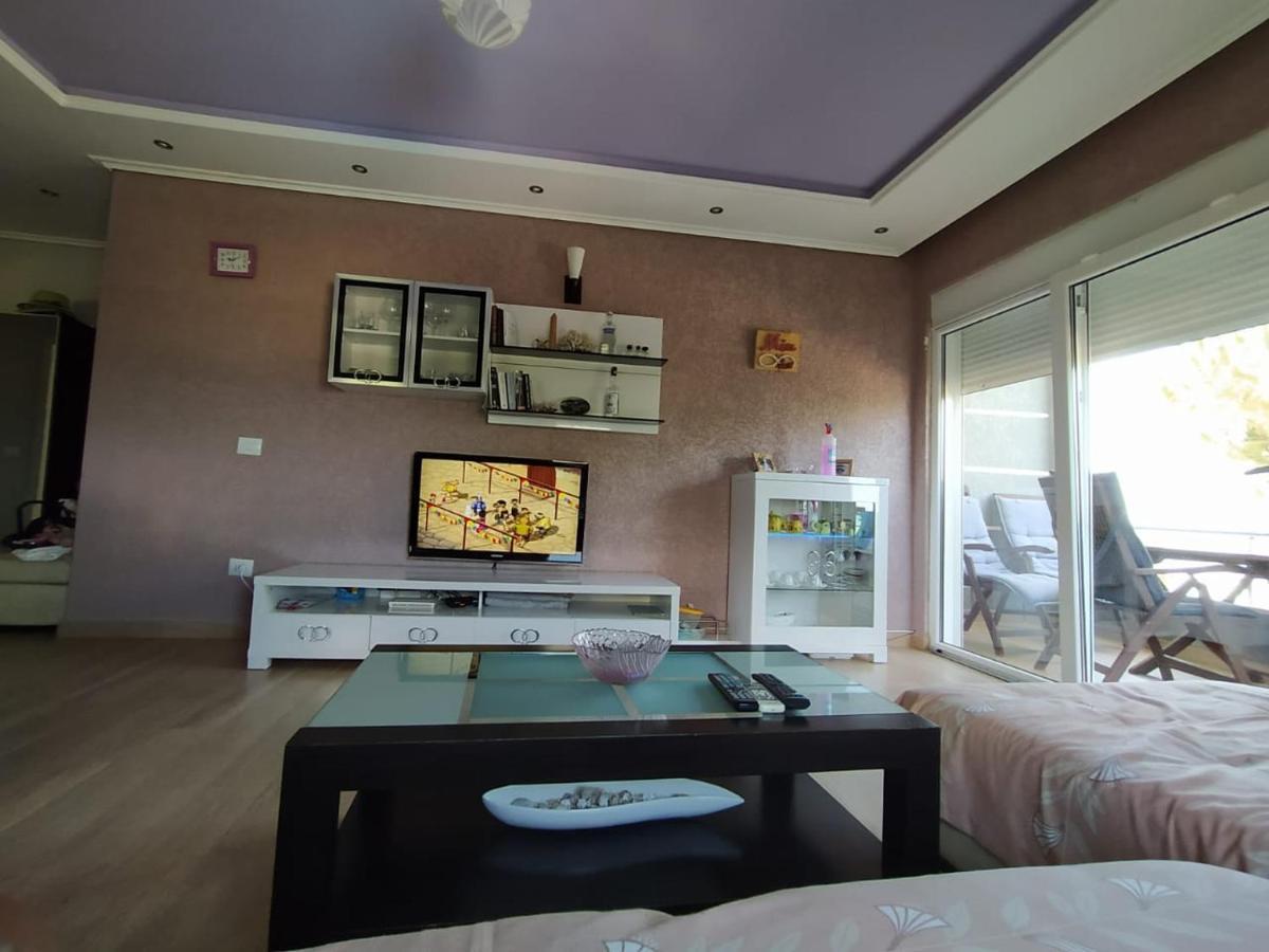 Mia'S Sea View Apartment Golem  Esterno foto